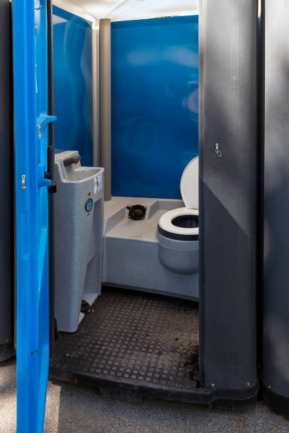 Best Portable bathroom rental  in Lacy Lakeview, TX